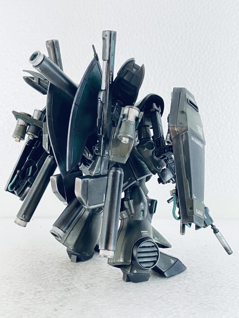 ダリルは自分を悪魔に仕立てたJJに対して積年の恨みを持っていた。しかしイザベラを救えたのはJJの力でもある。ダリルはJJを義手で殴った後、何も言わず立ち去った。JJもまた、自分の病が進行し、余命いくばくもない状況の中、ダリルへの贖罪の念が募っていた。JJはサイコディジェの圧倒的な能力をそのままに、ダリルの精神的なリミッターをかけるため、「ルークシステム」を開発、イザベラのディジェに搭載、イザベラの父親としてダリル(ルーク)を慕う思念をサイコディジェと繋ぐことで、ダリルが悪魔と化すことを回避するのである。このシステムをイザベラに託した後、JJは絶命する。ダリルとイザベラは、死の商人たちが蠢く世界で、どう生き抜いていくのか?※※ここで妄想設定終了です。※※