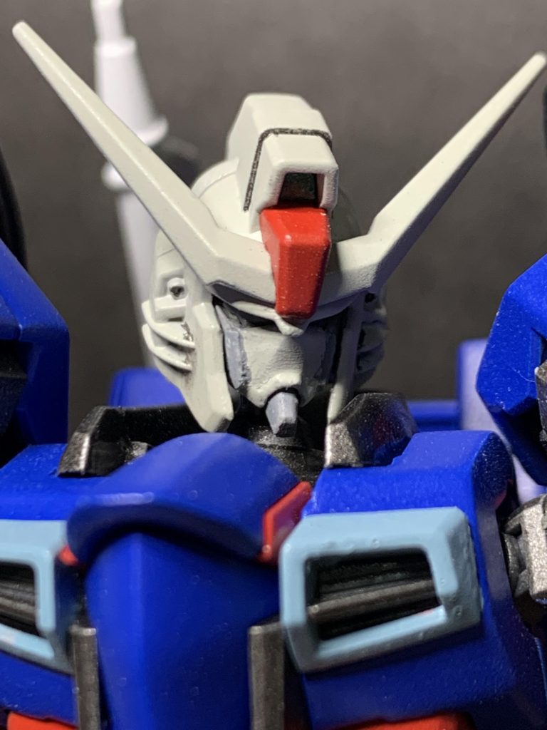 頭部は涙ラインを消してライジングフリーダムと似たような感じに！