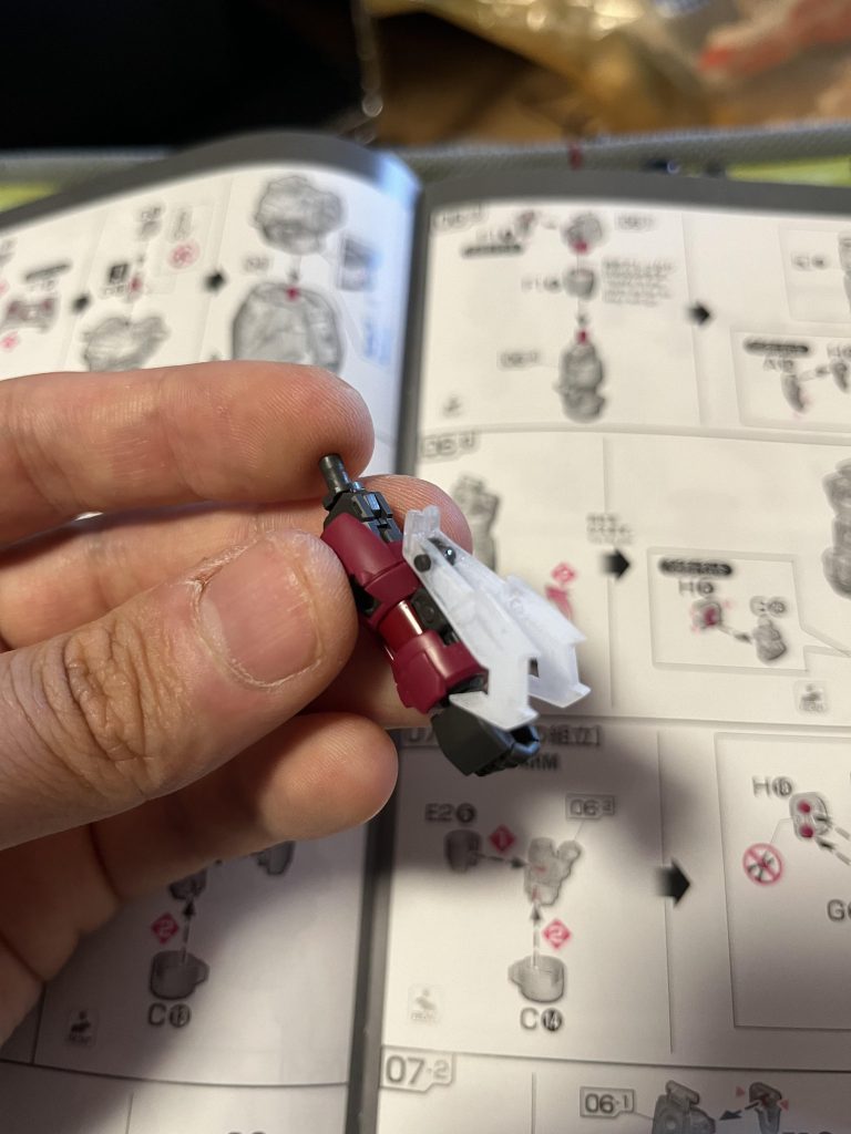 変更点1 エピオンクローRG天ミナの物を拝借今回初めてUVレジンによる複製をしましたが、便利なものですね。