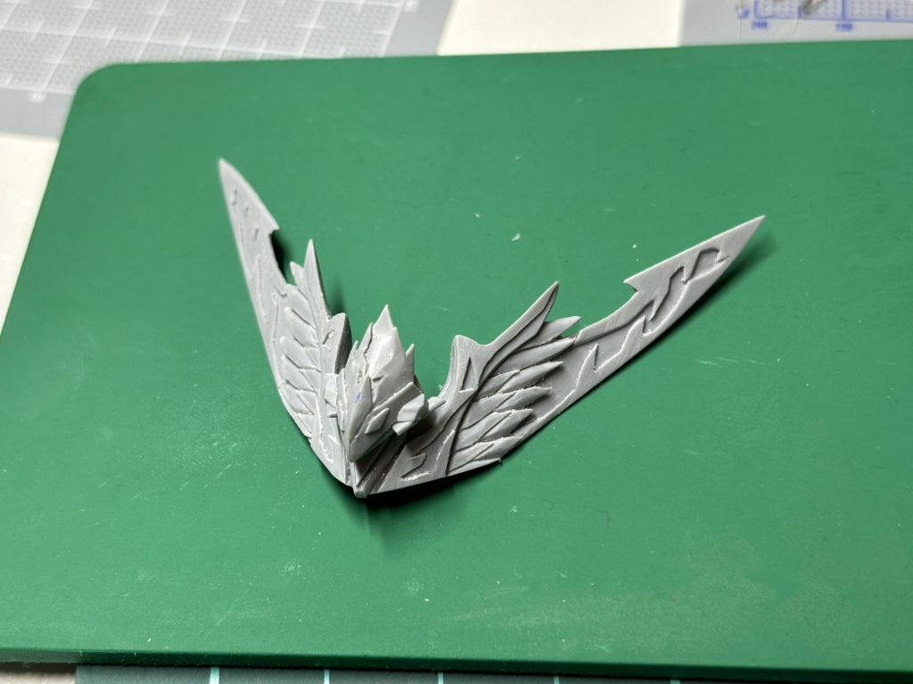 武者のリアルSDで1番難しいのが兜飾りのサイズ感かなと💦丸ごと作り直したりしてかなり時間かけました💦こちらも材料はプラ板のみです。