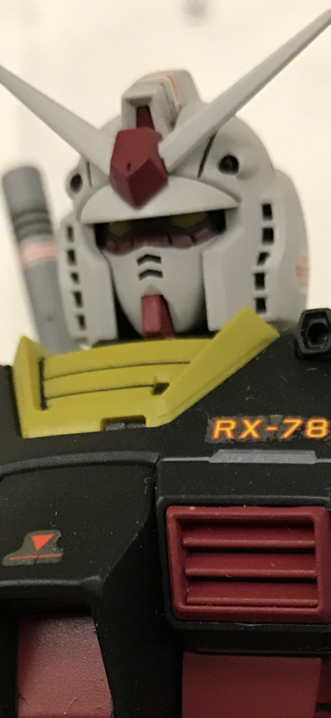 めずらしくほぼ無改造ですが、マスク部分だけシャープにしました。