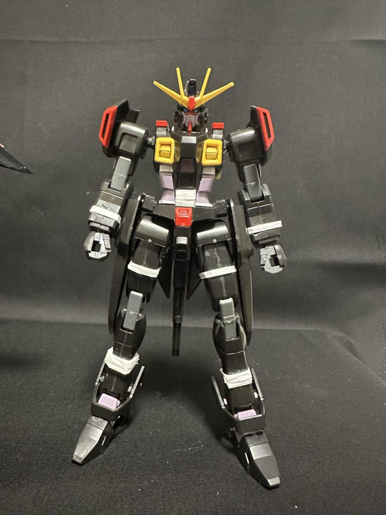 だいぶずんぐりむっくりだったため、延長しています。腕2ml、胴体4ml、太腿2ml、脛4ml、少しはHGCEに近づけたかと思います。