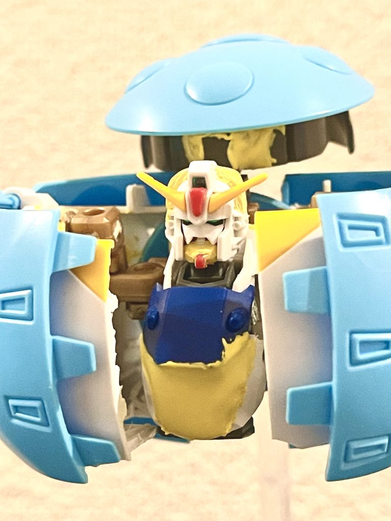 パテとかバリの削りも中途半端で、塗装とか全く出来てないです。完成させたかったなあー。いずれ完成させます。