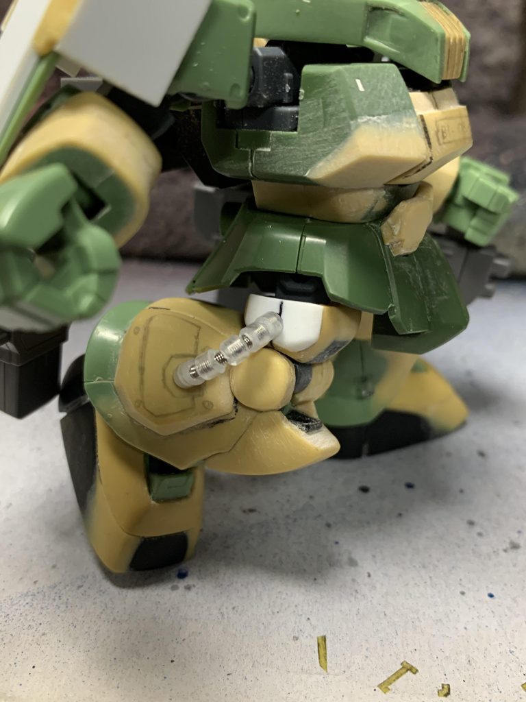 スプリングなので曲げ伸ばしに追従します。