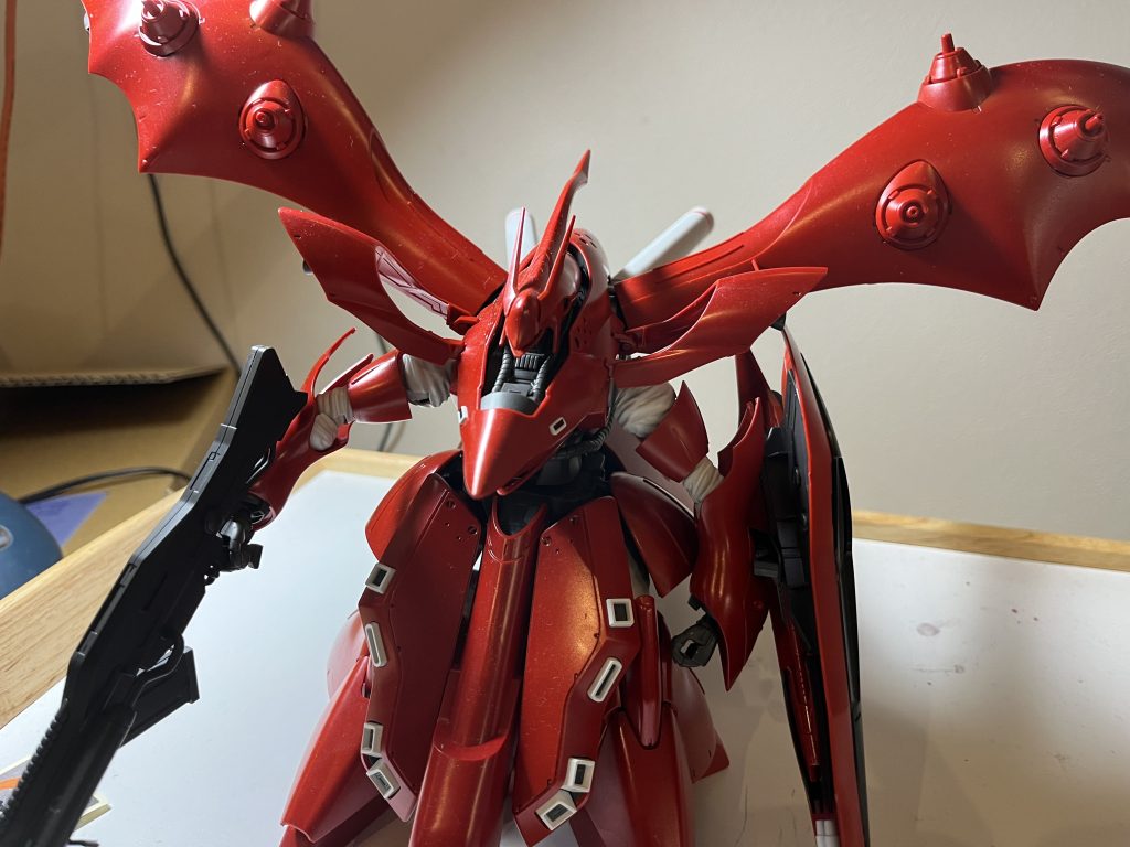 HGナイチンゲール 缶スプレー全塗装–3枚目/制作者：@noric56