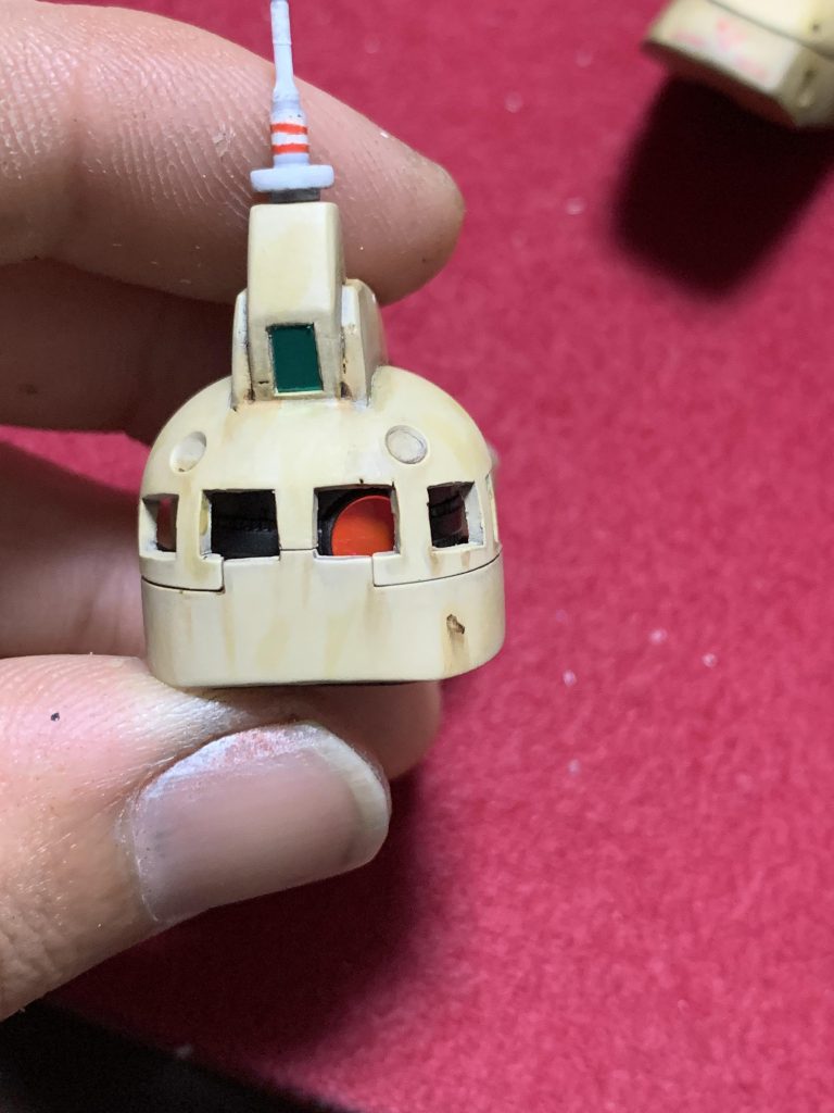 モノアイは360°動かせます。