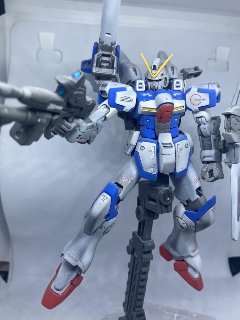 小説版の挿絵か何かで存在を知ったのですが、V2とはまた違う渋いかっこよさがあって良いですよね。