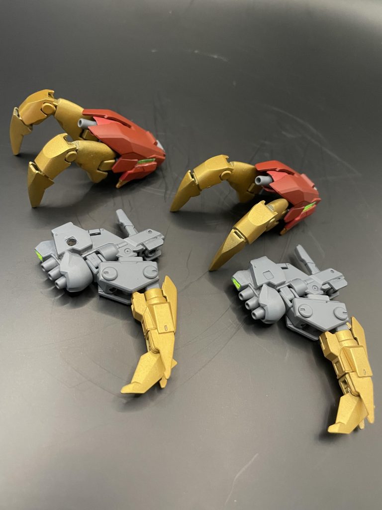 GNストライククローとGNストライクシューターです。可動ギミックも仕込んでいます。GNストライクシューターは連結できます。サイズが1/100のそれよりも大きくなってしまいました。