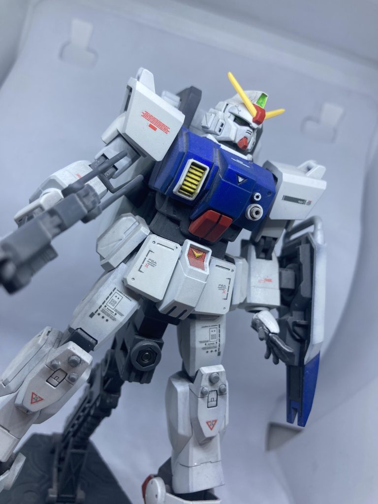 陸戦型ガンダム–4枚目/制作者：GATAGATA