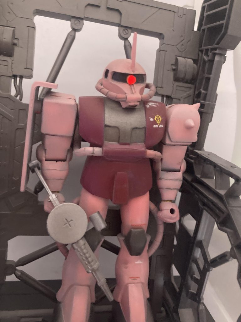 因みに電飾なんてのも仕込んでたり。