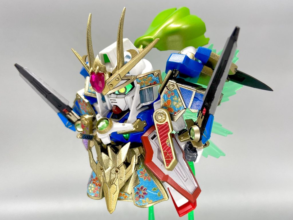 双零の装。肩、胸の上にパーツを追加、腰パーツは回転させて角アンテナを交換してます！大体ネオジムです！✨