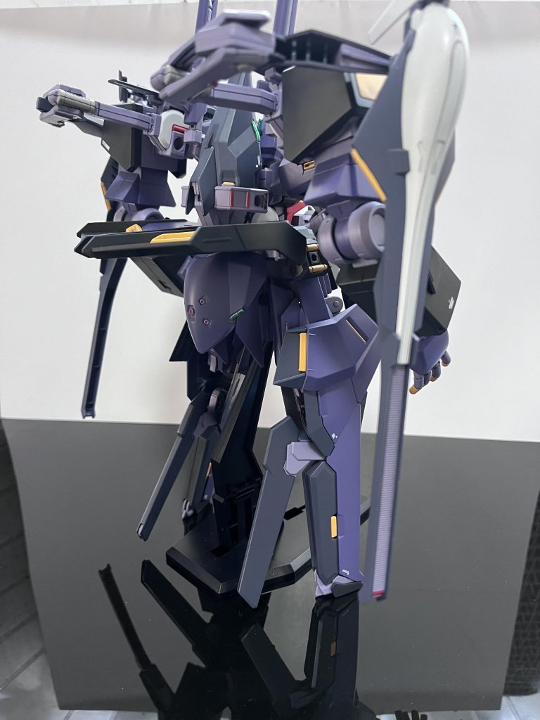 カラーガイド(混ぜ具合は適当)関節紫　エヴァダークパープル＋ホワイト＋マーズライトグレー紫　エヴァダークパープル＋パープルグレー黒　ティターンズブルー1＋エヴァダークブルー黒2  エヴァダークブルー赤　モンザレッド＋ライトオレンジ少量オレンジ　メカトロカラーライトオレンジ白　ガンダムカラー01ホワイト金　EXゴールド銀　スターブライトシルバー