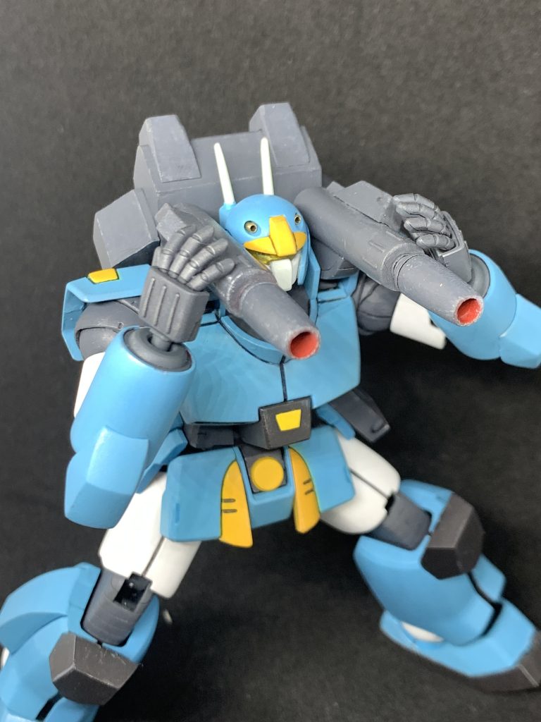 ガンキャノン砲。240mmキャノンが正しいらしい。肩の形状変更に伴い、ガンキャノンⅡに付属するキャノンを使いました。
