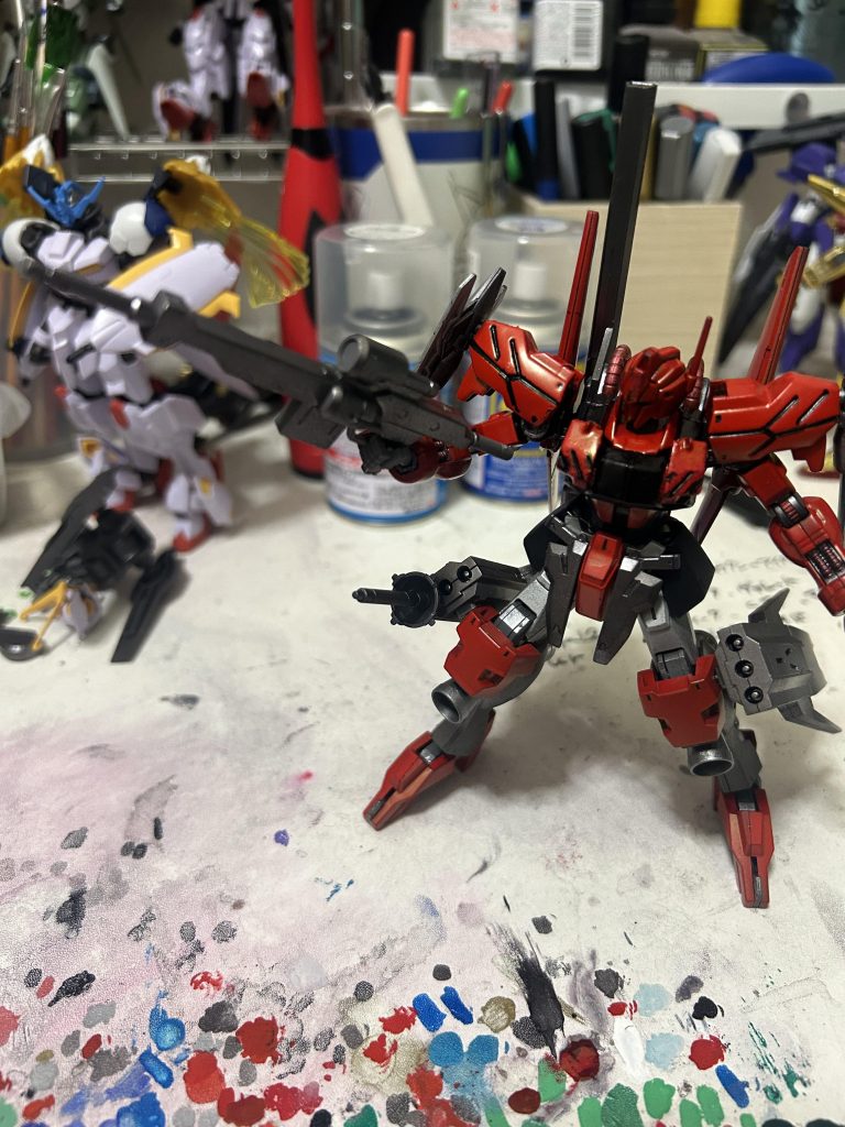 ヴィダールの装備のライフルを装備、百式のビームライフルとどっちにしようか悩んだのですが、こちらのほうが好きなので、こちらを装備しました。