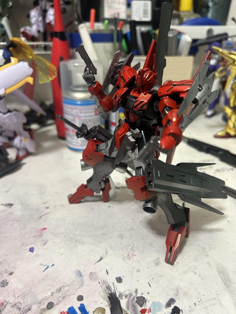 ヴィダールのハンドガンも装備させました。作ってて思ったんですが、もうちょいハンドガン大きい方が好きかもですw