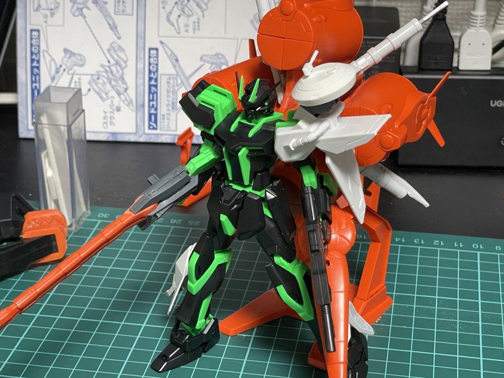 3年間PC買う為に模型活動を自粛していましたので久々の作品でした。特に塗装は充電タイプのエアブラシがバッテリーがイカれて使えなくなったので新しく買ったのですがなかなか慣れなかった(￣▽￣;)