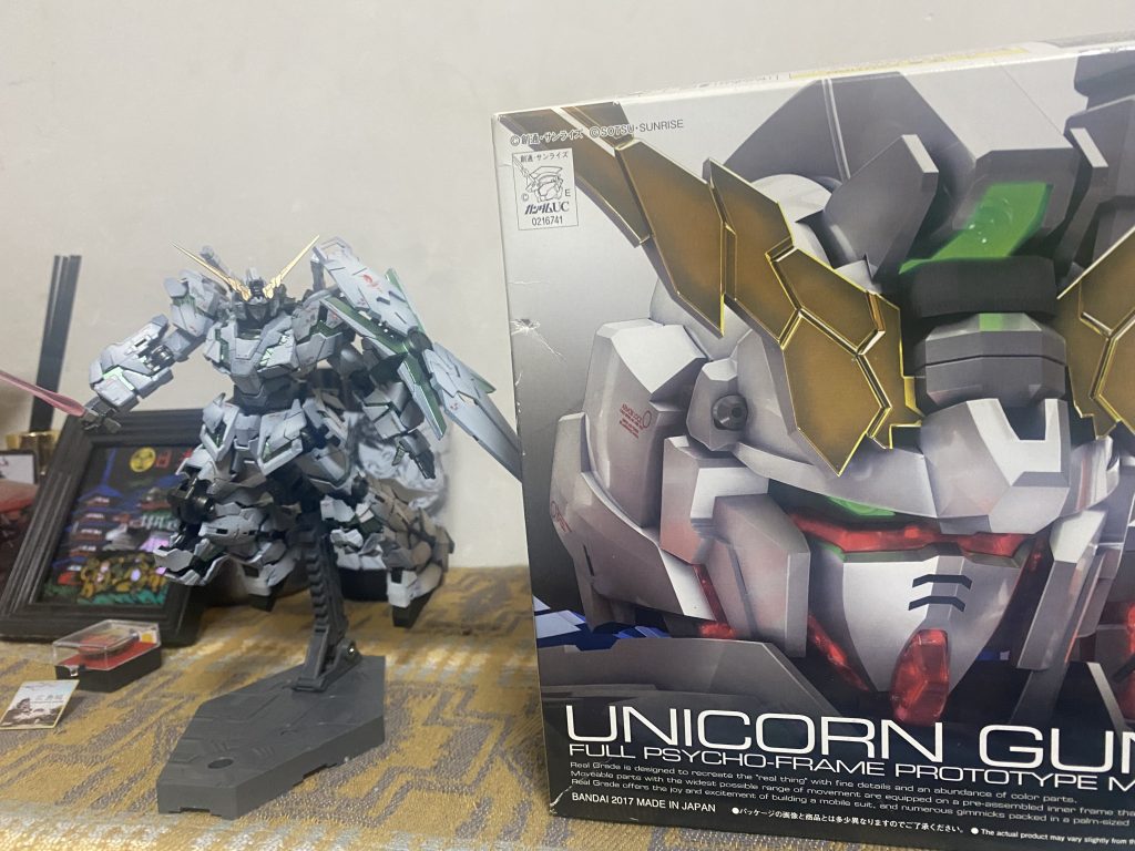 このポーズのユニコーンと対面させる為に、次はポロリ多めと有名なRGシナンジュを制作したいと思います!ご覧いただきありがとうございました!!