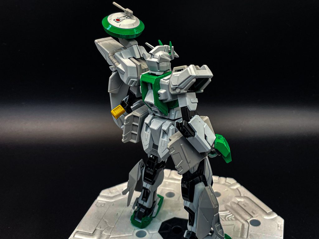 チップを付けたりして多少ディテールアップや筋彫りを久しぶりにしてみました(￣▽￣;)筋彫りはガイドつかっても真っ直ぐならない部分がまだ目立ちます( ¯▽¯ )