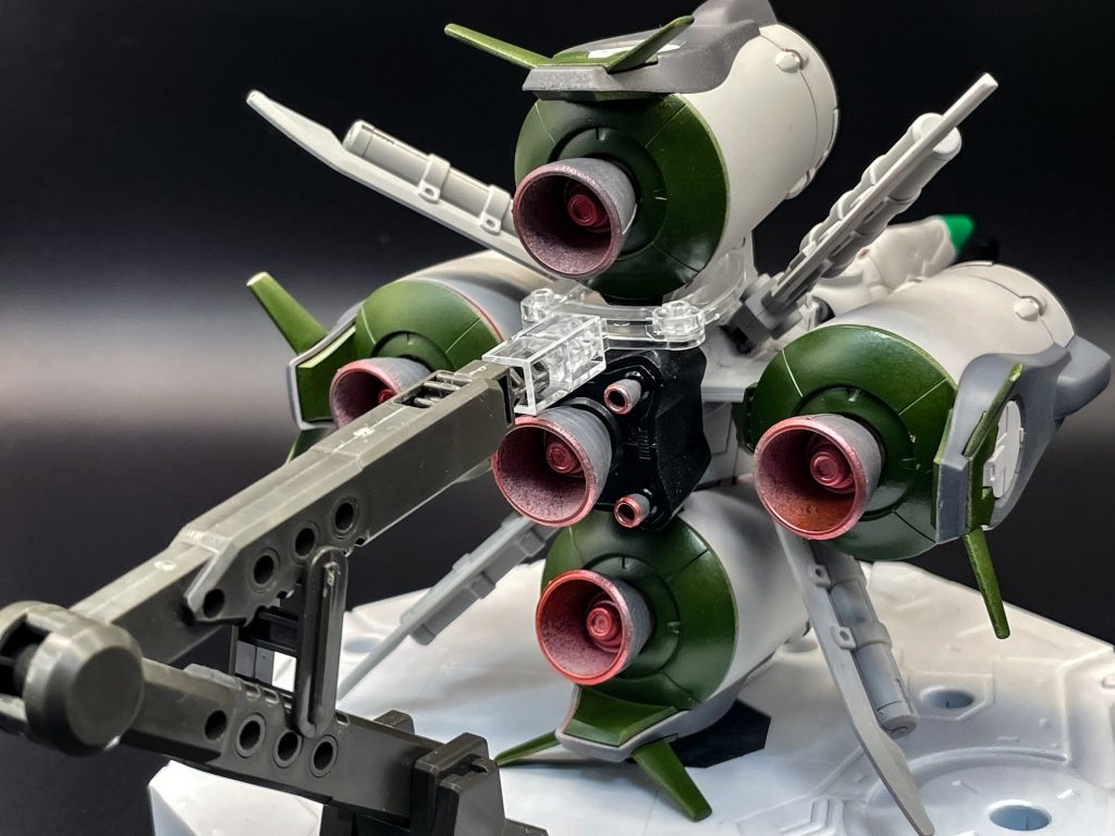 メビウスゼロ塗料が残りが無かった為、最後はガンダムマーカーエアブラシを使用!!コチラもマーカー自体が余り残っていなかったのであるやつで済ませました( ¯▽¯ )