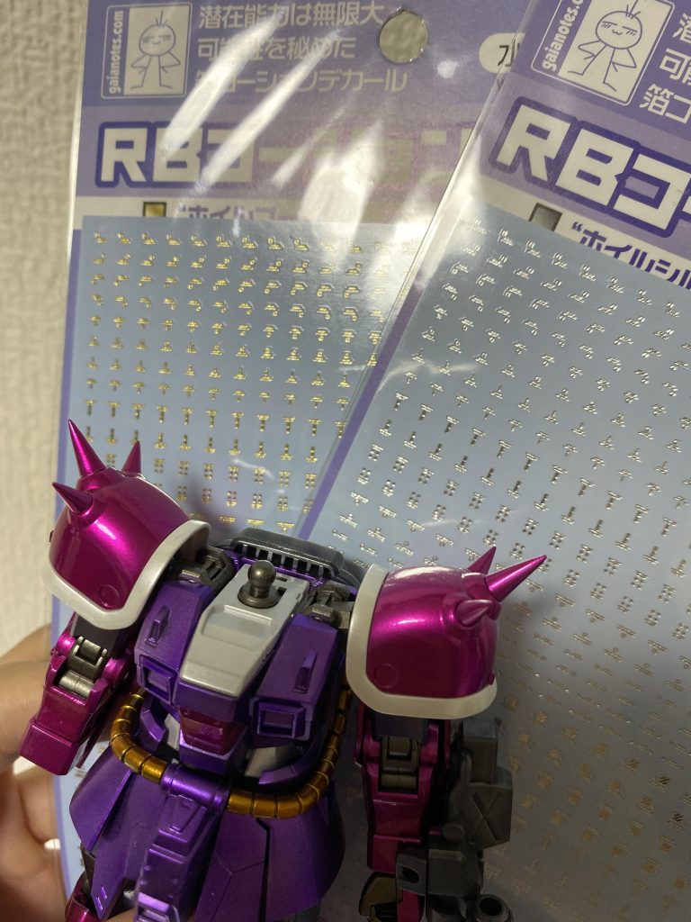 デカールはキラキラシルバーを使用😄