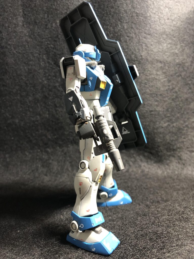 ブルーは設定画に近い感じに調色しております♪