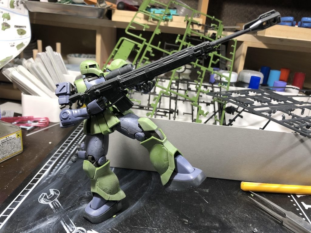 ライフル構えて片脚立ち出来感動です♬