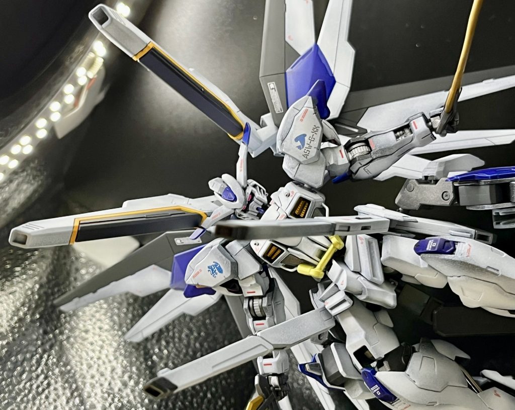 フルバーストモードも可能です。(seedを見る前は羽の部分からもビームが出てると思ってた)