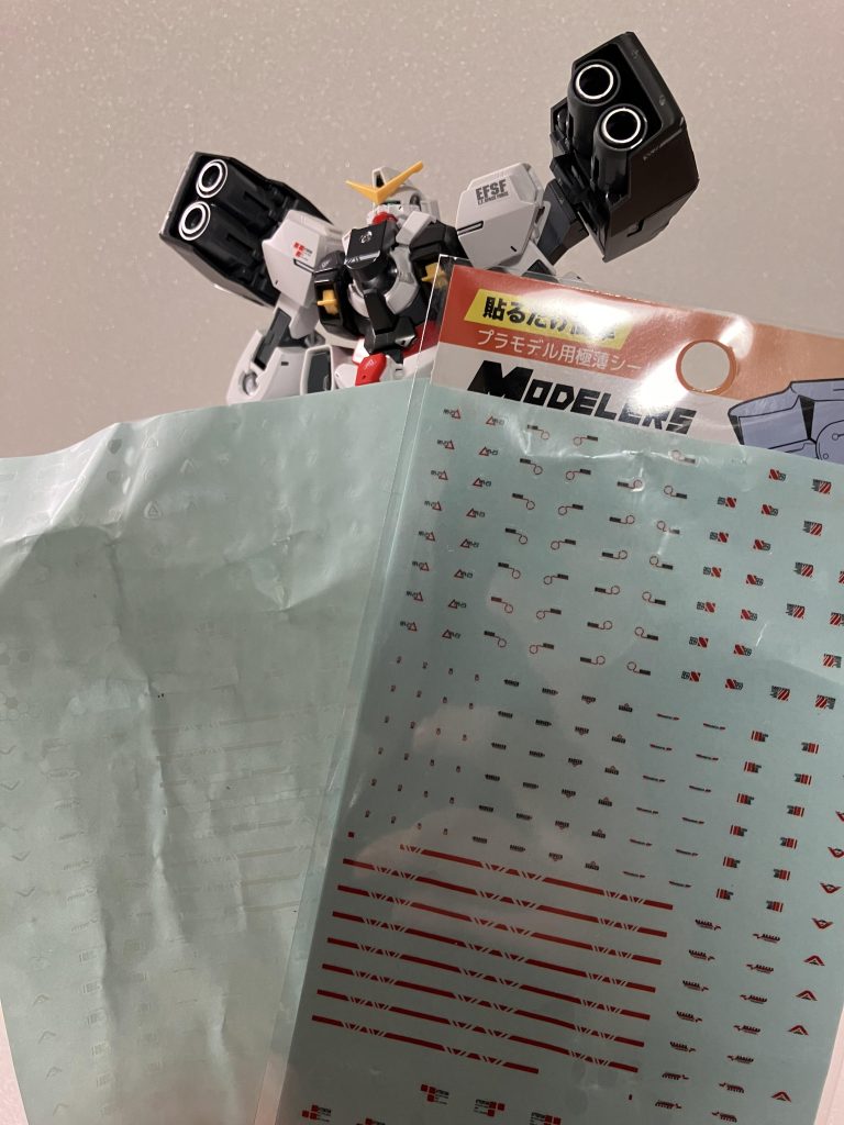 初めの方に言いました、セリアの極薄シールです。本当に薄いため、つや消しでもしたら水転写と同じレベルなのではないでしょうか。あ、今回はつや消しをしていません💦