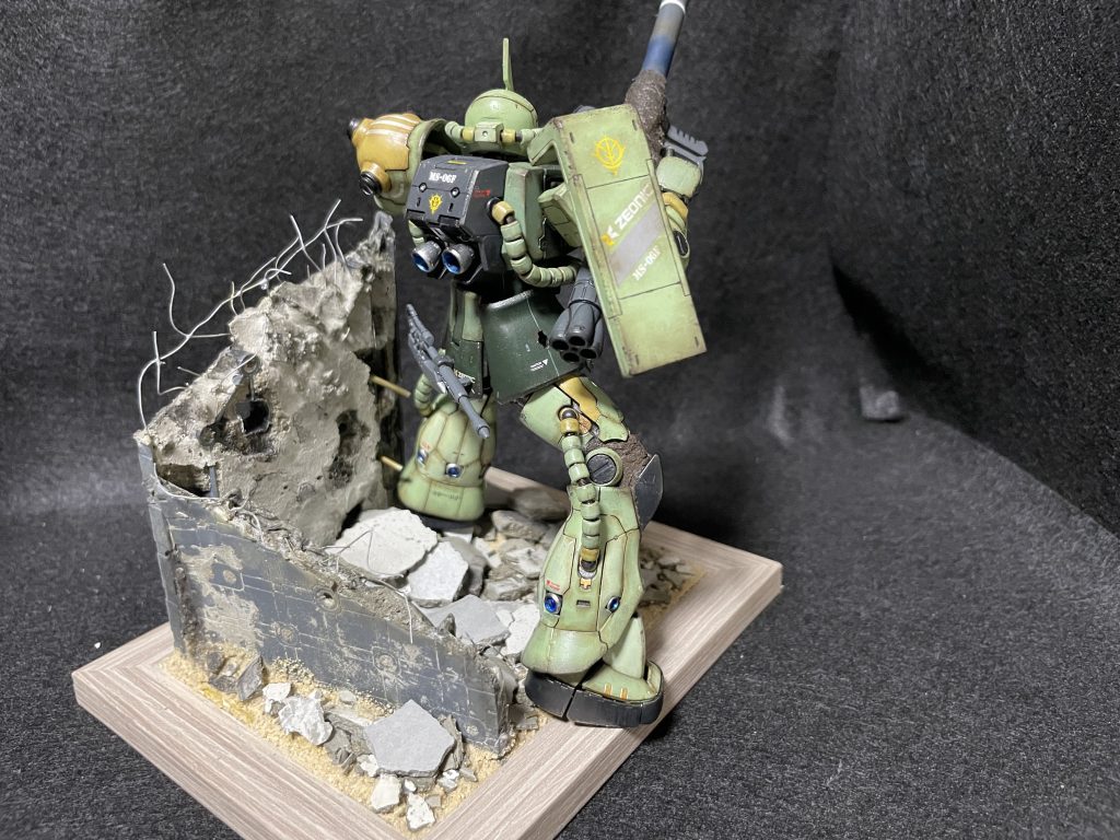 量産型ザク隊長機–2枚目/制作者：パパオヤジ3