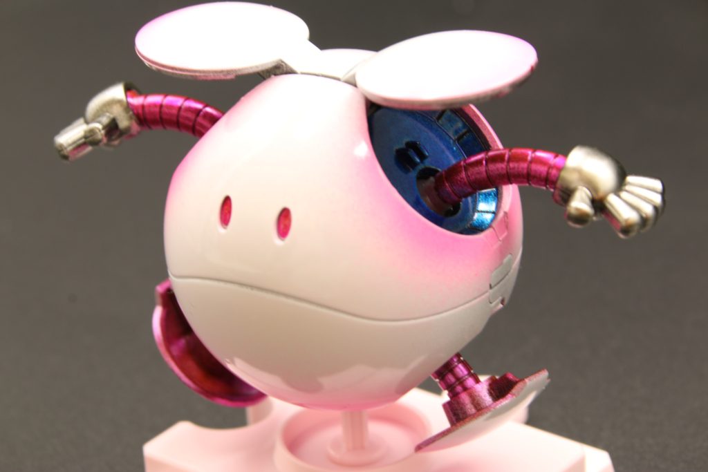 染料系塗料の染み出しは何層塗っても止められなかったので上塗りでコントロールするよりは黒立ち上げの時のように仕上がりを考えて塗った方が上手く行く気がします