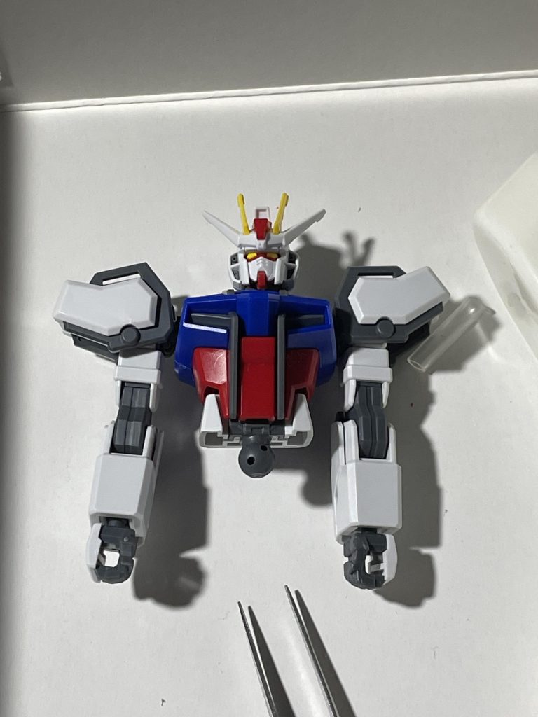 上半身と下半身で二日ほどかけて組み立てました。