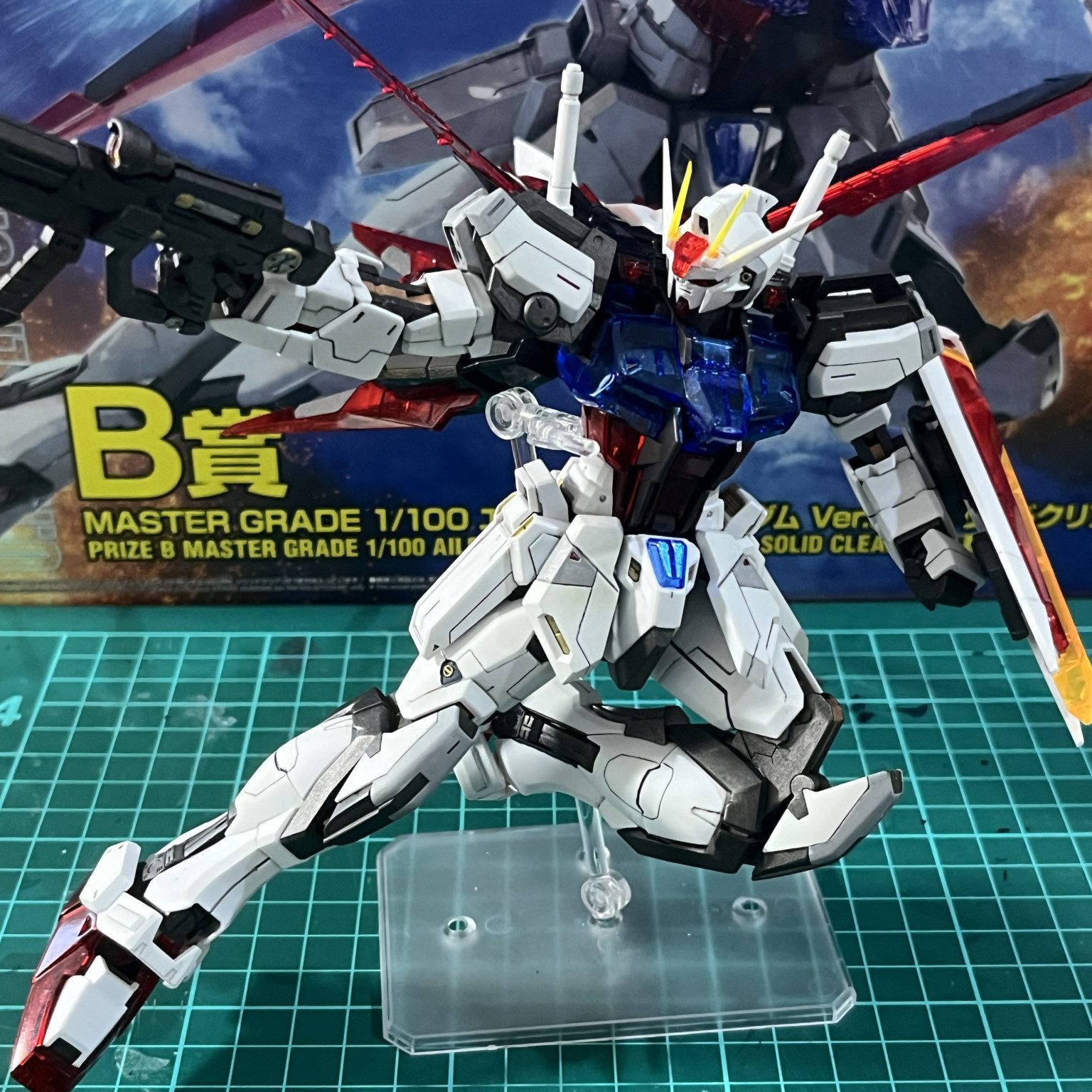 注目 ガンプラ ソリッドクリア Ver.RM エールストライクガンダム B賞 