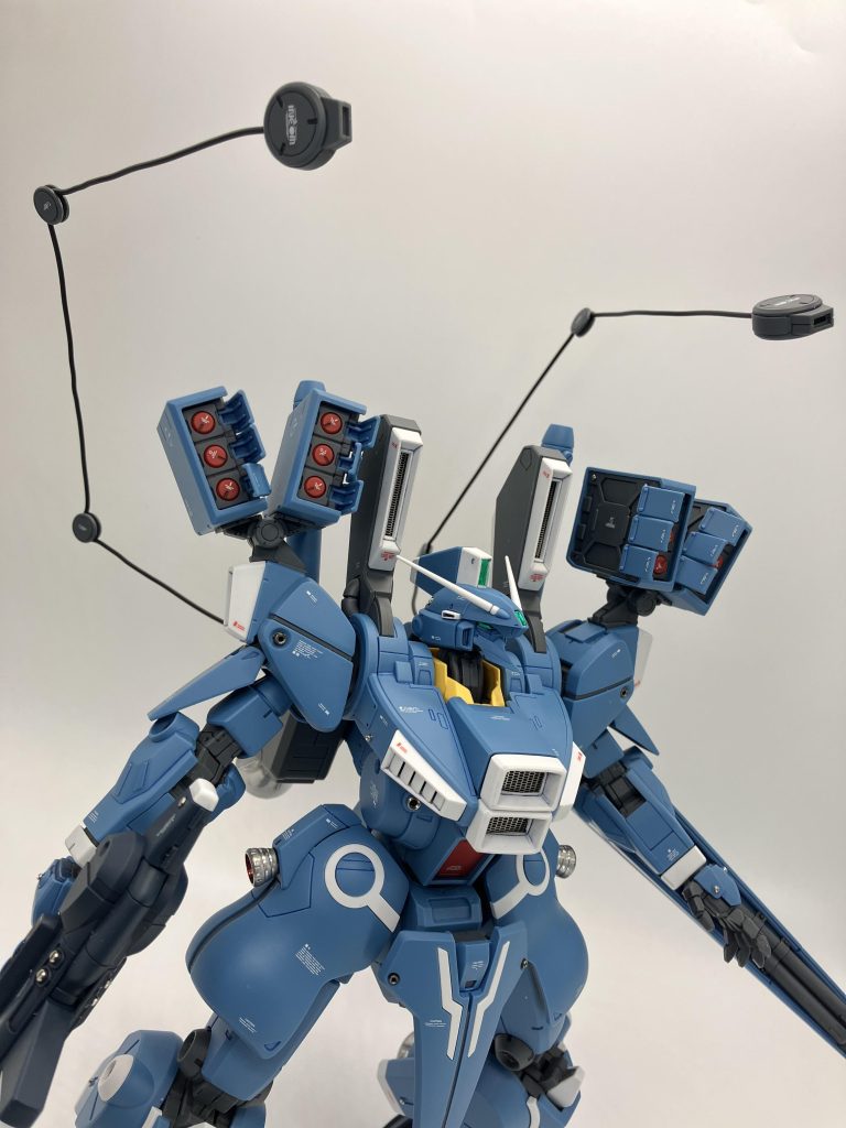 「インコム射出、ミサイル全弾発射!」のイメージですね🚀