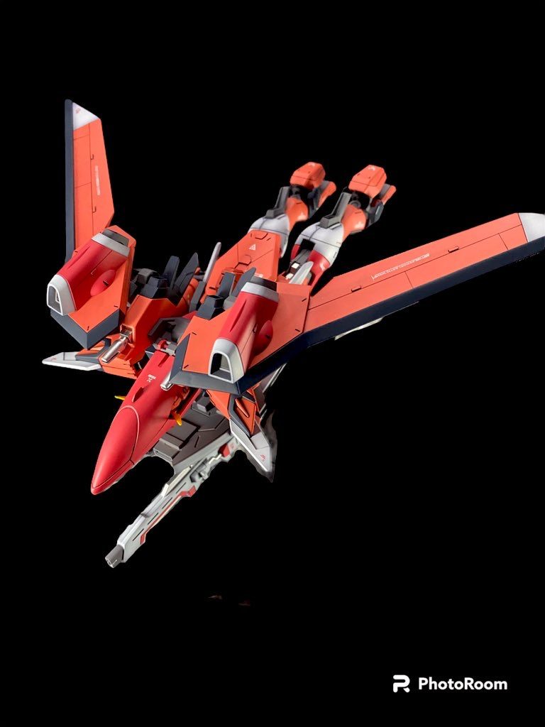 ノーコメントの飛行形態。飛行形態はライジングフリーダムの方が好みです