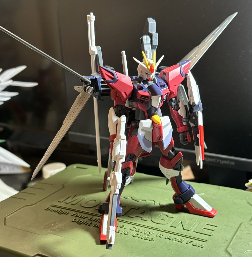 最初期の本体イメージ出し。98割イモジャですねぇ…笑