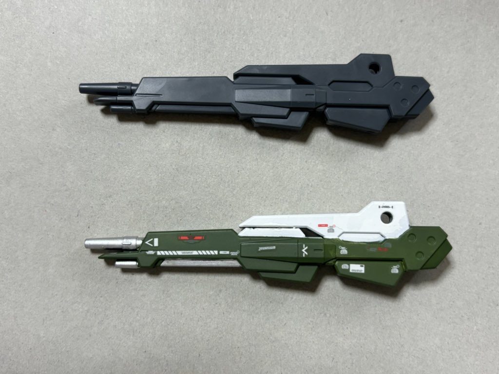 ボールデンアームズから大型キャノンを塗ってケルベロスっぽく。モナカなので塗装が大変でした…。ガンマカべちゃって溢すし…😢