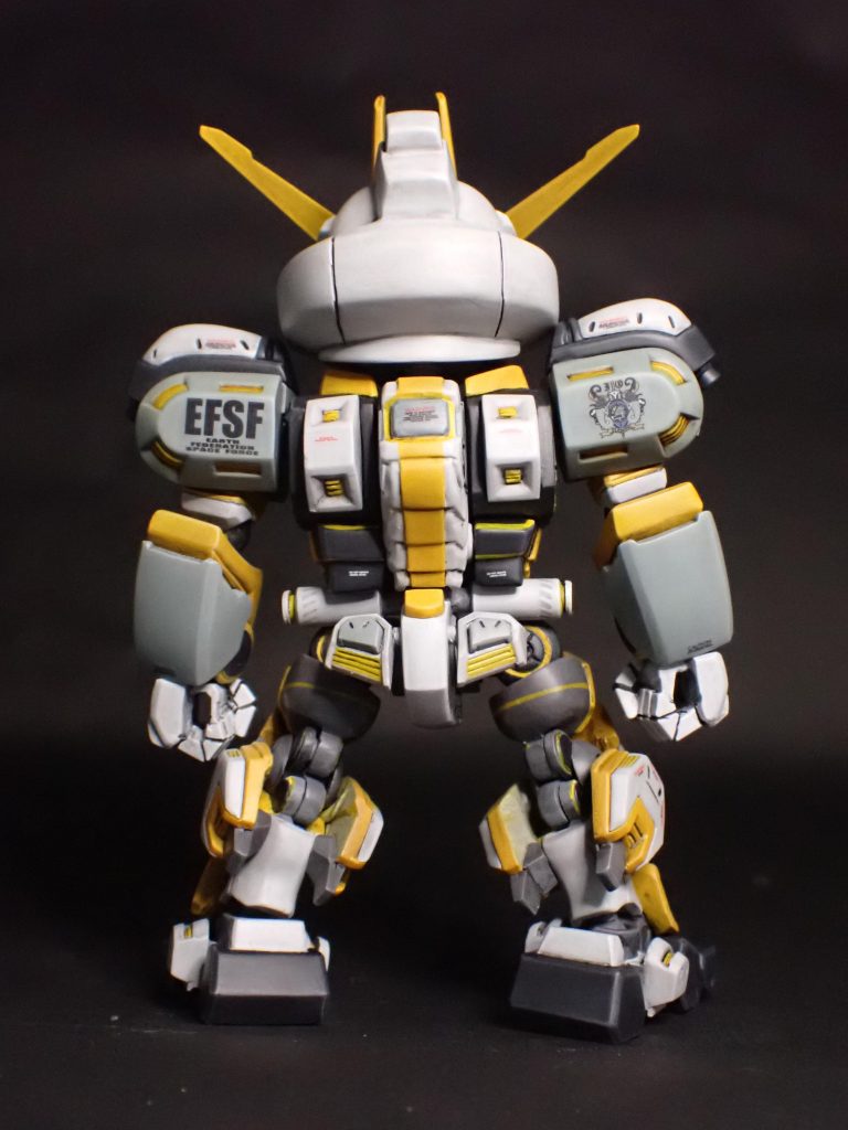 球体関節が特徴なので、そのへんをどんな感じに落とし込むかが難しかったな〜。