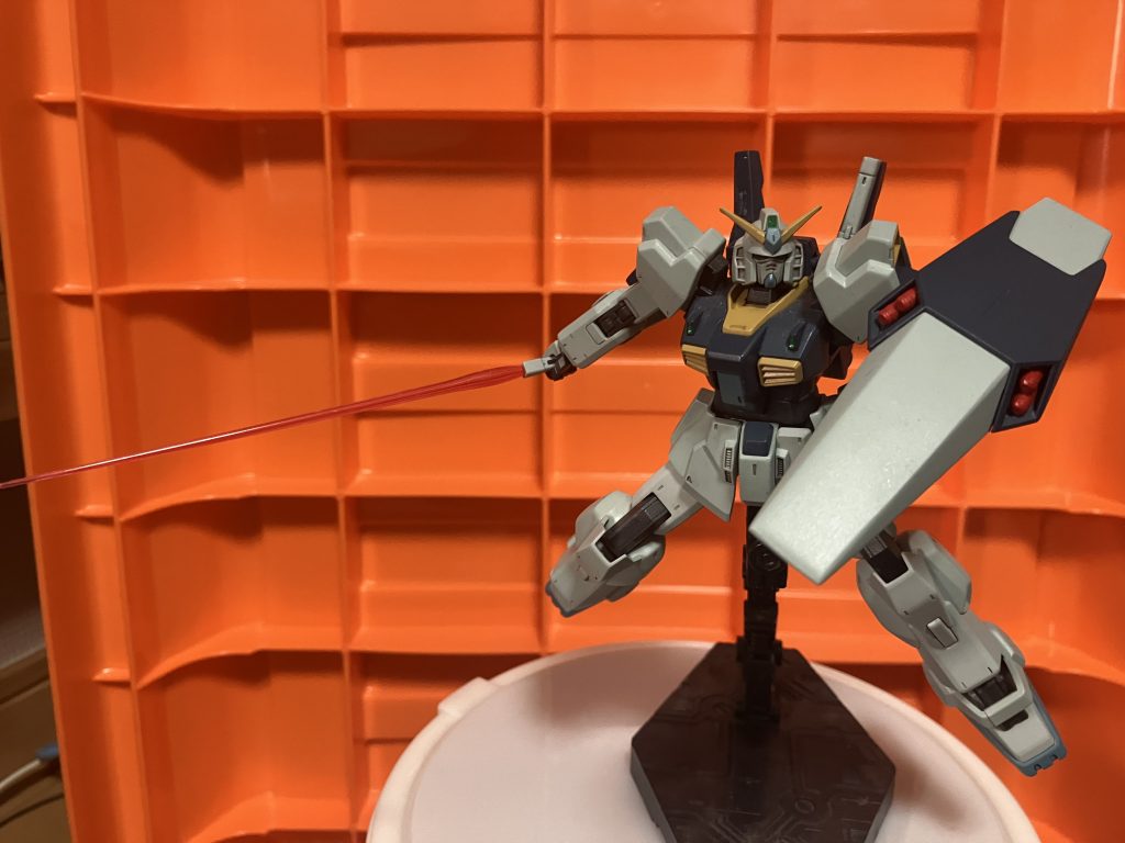 ビームサーベル抜刀！