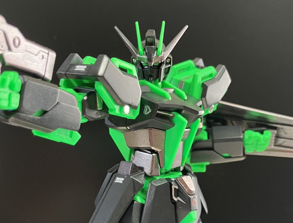 デカールは30MMのモノを使用。