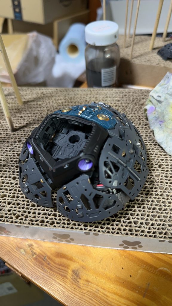 調色が苦手なので部分的に成形色を活かしてます。