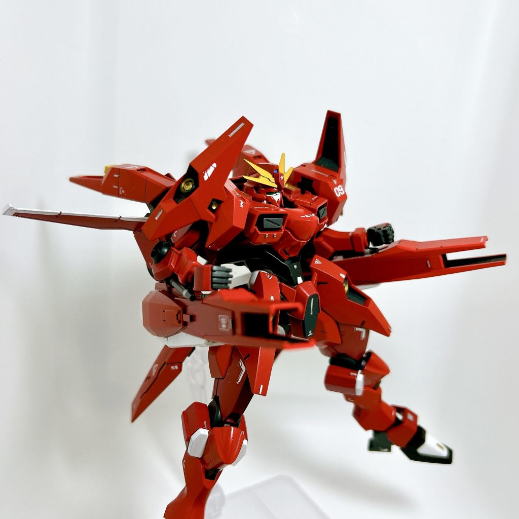 ~グラストロランチャー発射!~AGE1フルグランサから拝借♪え?グリップの展開忘れてる?・・・いや、塗膜考えてなくて展開できなくなったのさ♪ハハハ(*‘∀‘)なので、グリップは心の目で見てくださいww