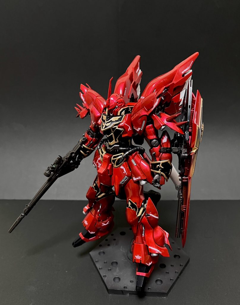 マットにしようか迷いましたが、先ずは基本の光沢で完成とします。肉眼だともう少し深みがある感じなんですが、撮影も難しいですね。