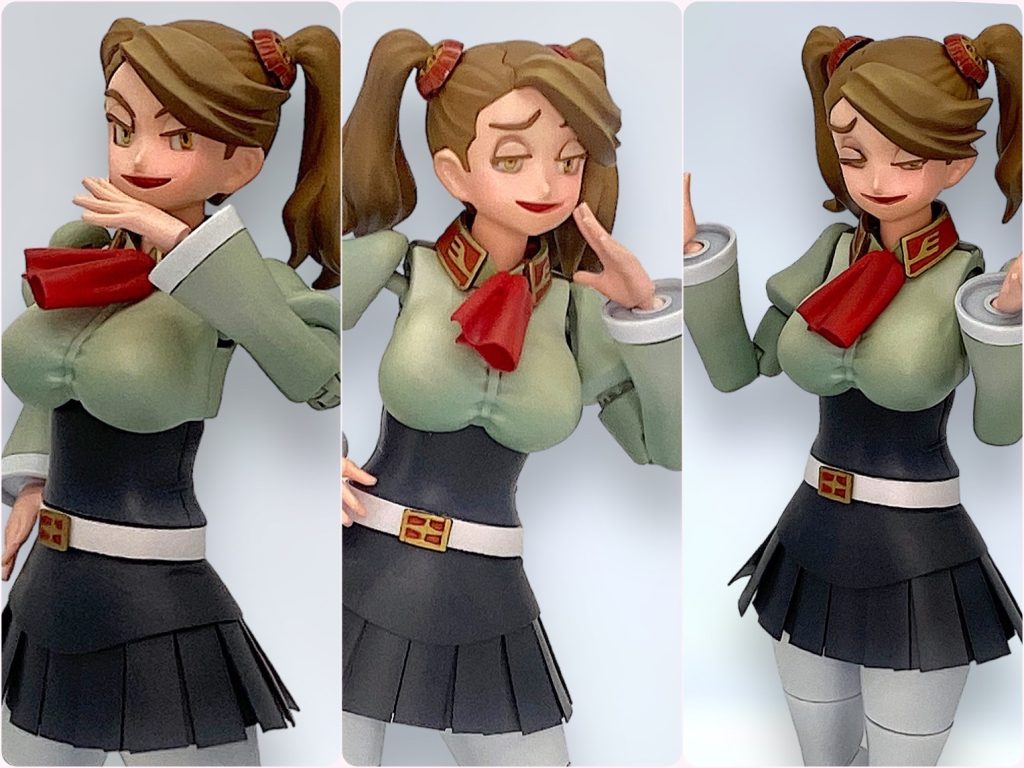 フミナさんが隣にいるイメージで表情付け。瞳が奥まっているので若干の視線追従効果もありますが、瞳自体が左右移動、まぶたと眉毛が上下動&角度変更できます。