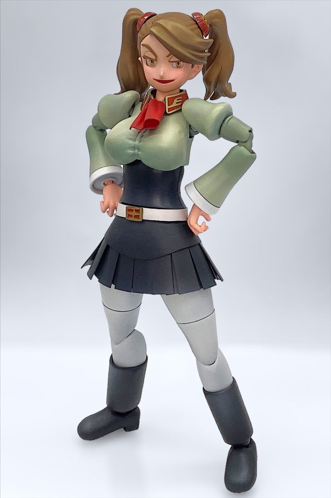 スカーフ、ベルト、スカート、ブーツをスクラッチ、腕は削ったり盛ったりして形状変更、やはりギャン子と言えばこの制服姿!😃しかし今作の目玉はなんと言っても表情です!フェイスパーツは交換せずに、顔パーツの可動でギャン子の豊かな表情を再現しました😆