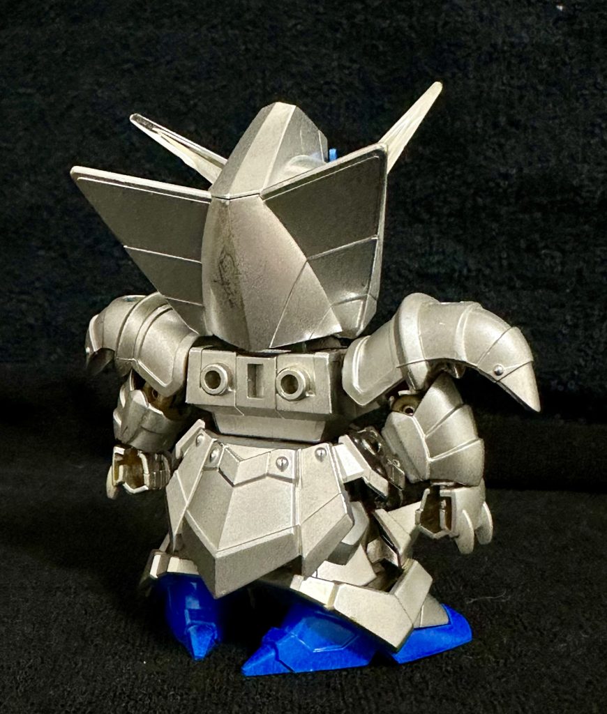 背面。拳の穴埋めができませんでした。まだまだですね。