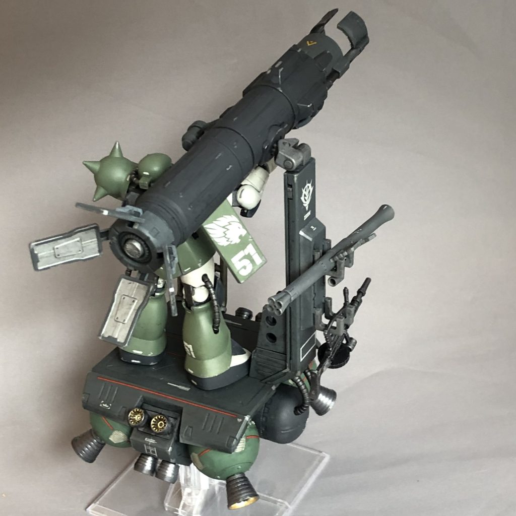 ザクを載せなくてもスキウレ砲にコックピットを設置して単機で運用すれば...げふんげふん、失礼!噛みました。