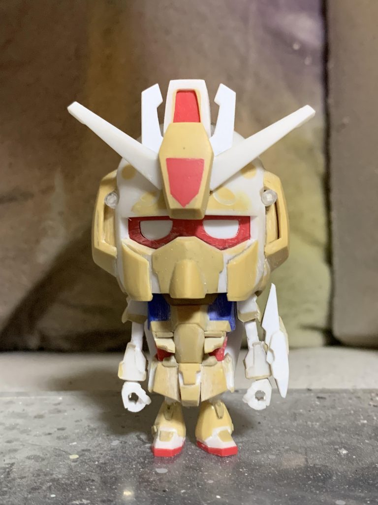 電飾を活かすため、目を白プラ板に置き換える作業をやりましたがこれがまぁ大変。