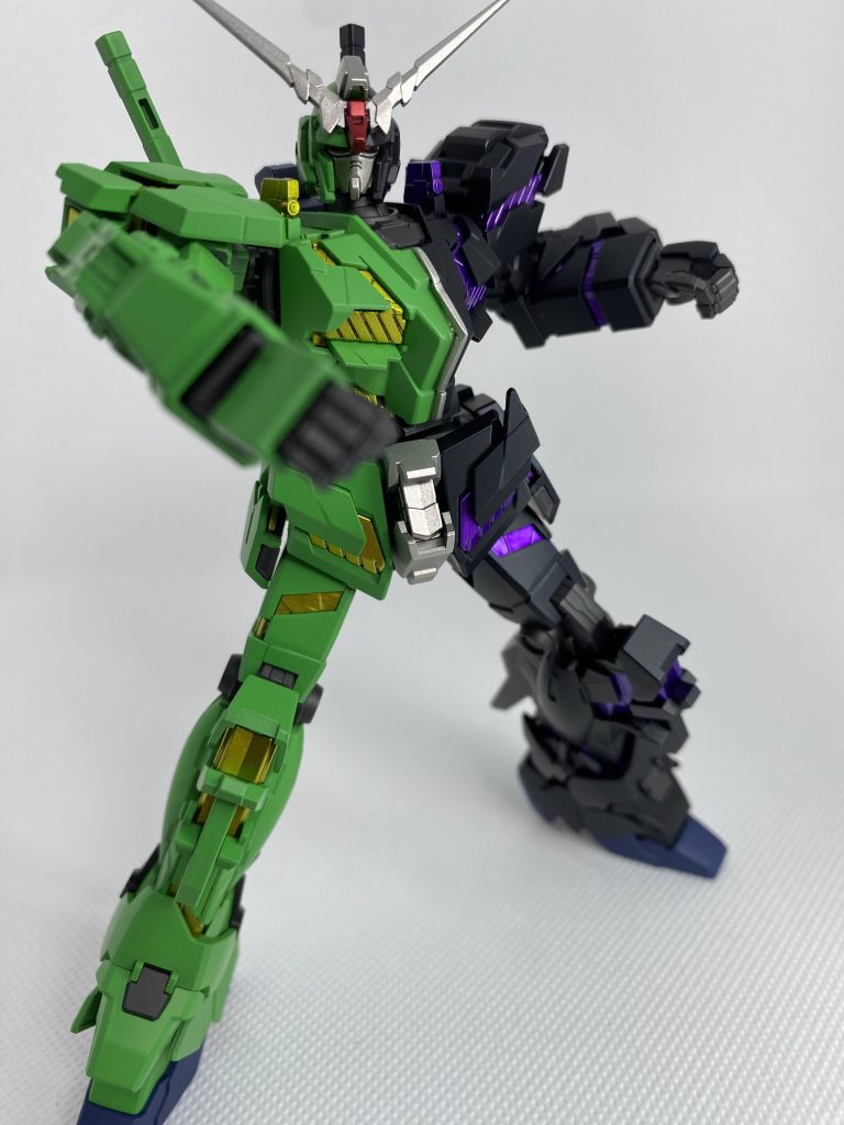 ユニコーンガンダムW–3枚目/制作者：mt.kuro