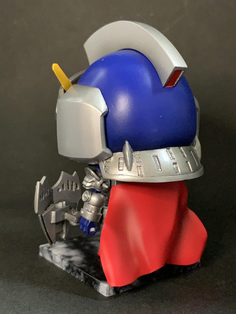 マントはプラ板熱曲げ