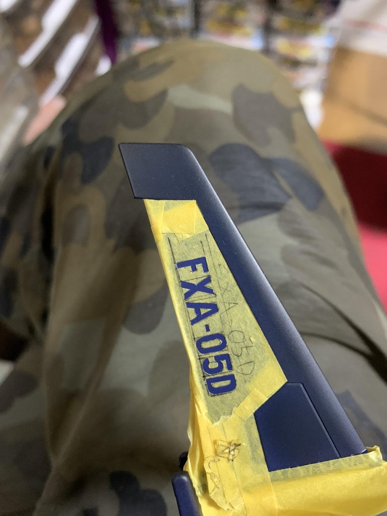 文字も切り抜いてますね〜。